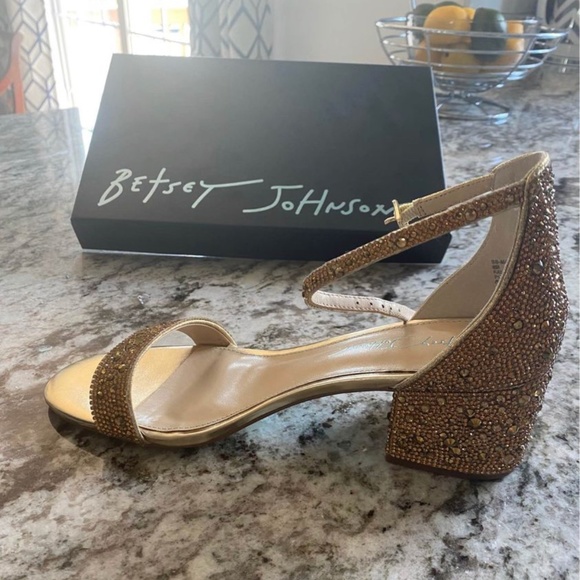 Betsey Johnson Shoes - NEW! NEVER WORN! Betsey Johnson Block Heels